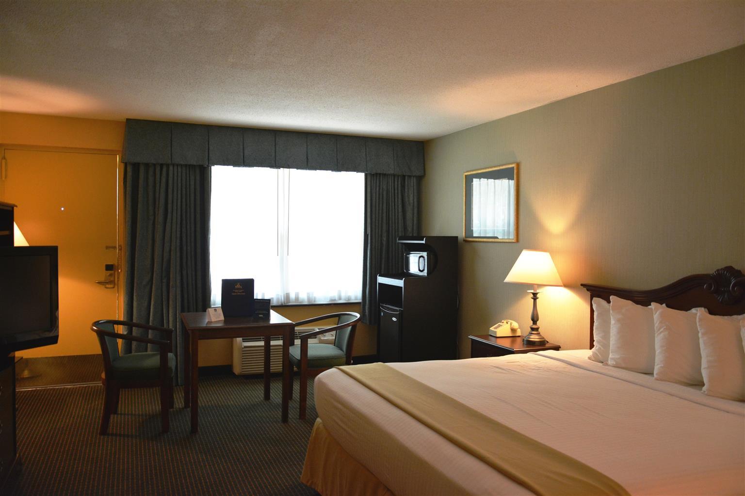 Clarion Inn Falls Church-Arlington Exterior foto