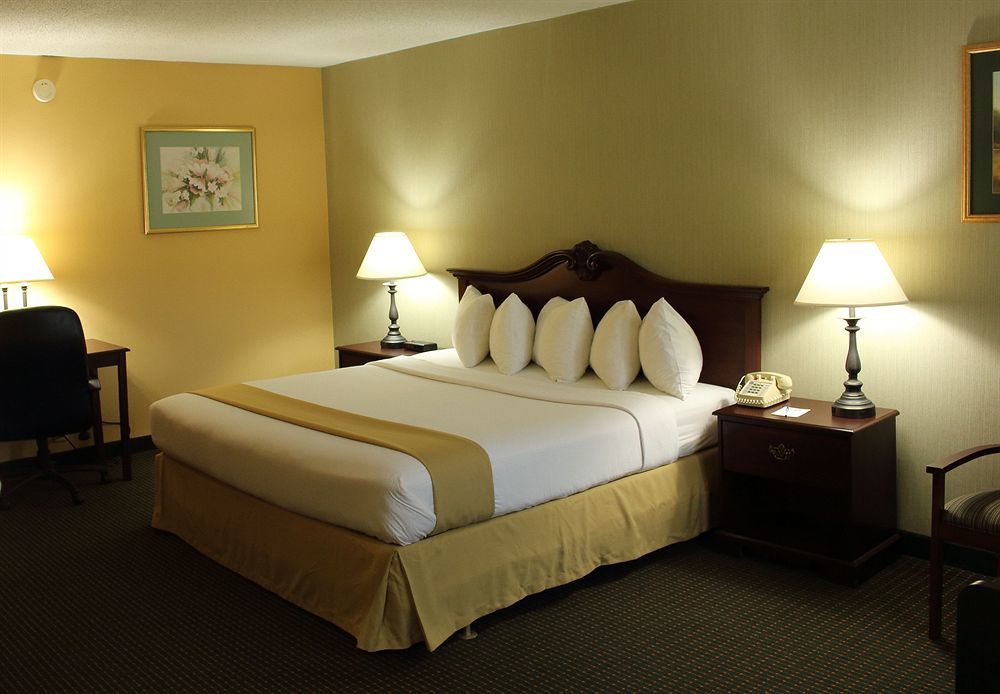Clarion Inn Falls Church-Arlington Exterior foto